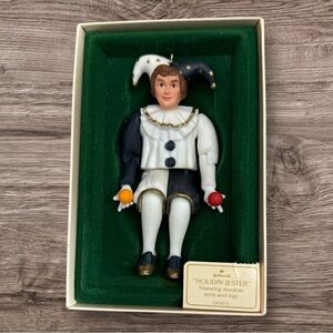 Vintage Hallmark Holiday Jester 1984